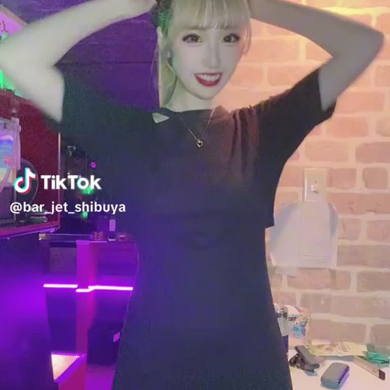 渋谷 ガールズバーQ-キュウ- TikTok広報部