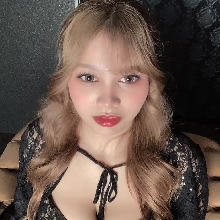 梅田 【昼・夜】CLUB Cronos（クロノス） こはく