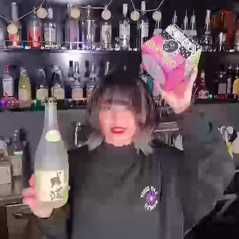 歌舞伎町 Girl's Bar ViVi（ヴィヴィ） あみ