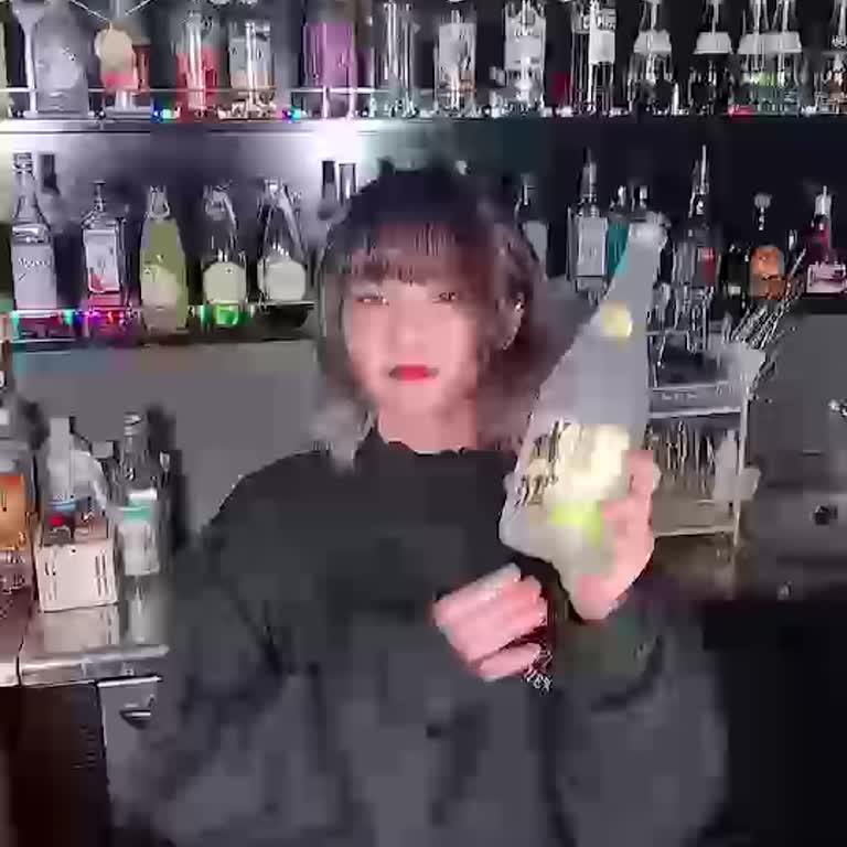 歌舞伎町 Girl's Bar ViVi（ヴィヴィ） あみ